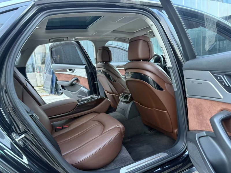 徐州15年奥迪A8L7