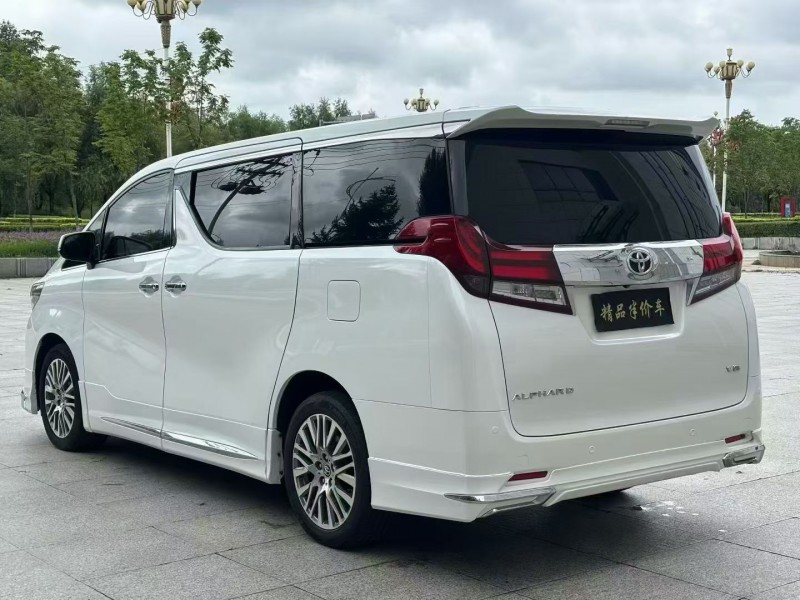 吉林17年丰田埃尔法8