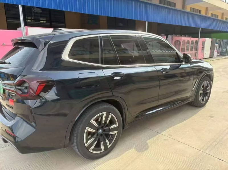 镇江24年宝马IX38