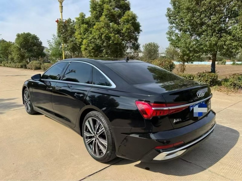 苏州23年奥迪A6L8