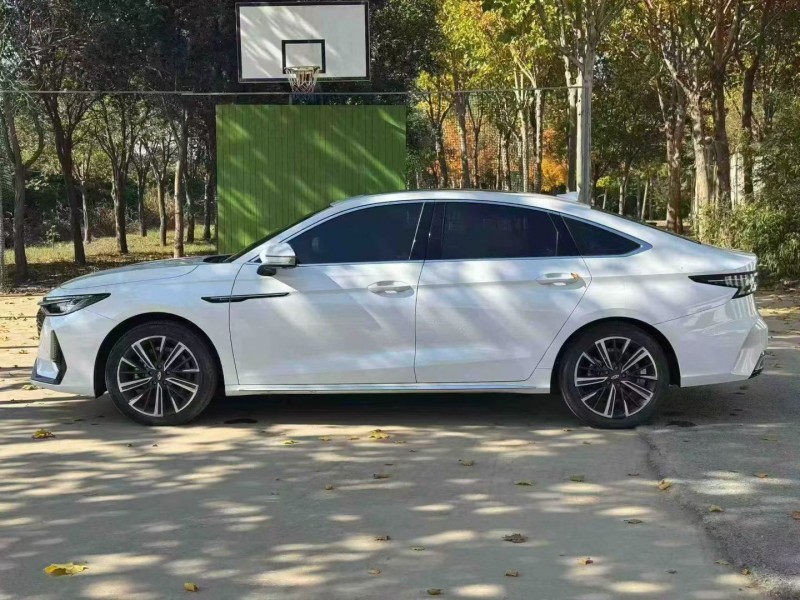 洛阳23年奇瑞艾瑞泽7