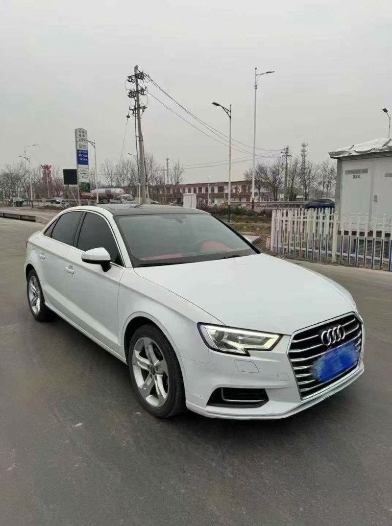 济宁21年奥迪A32