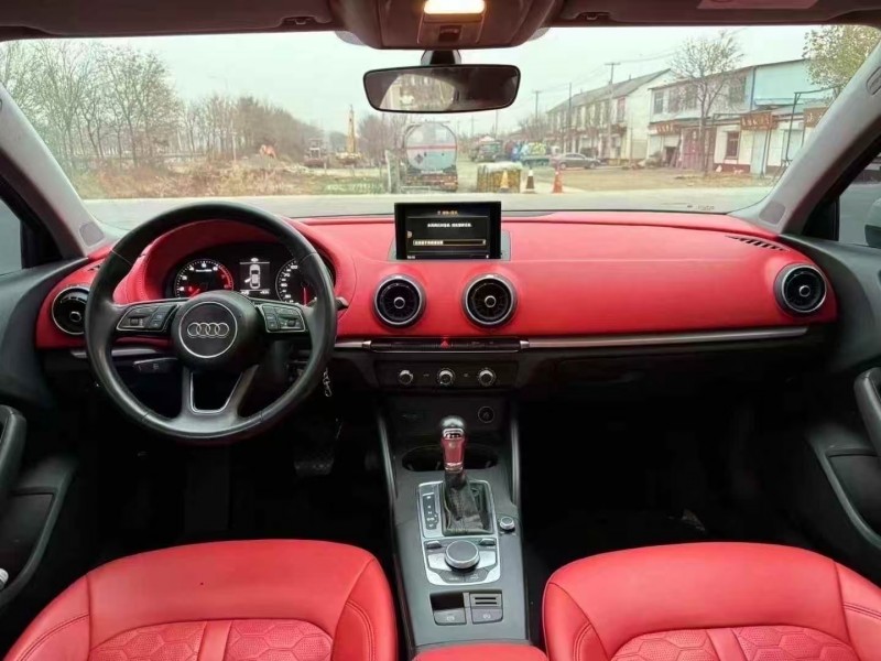 济宁21年奥迪A36