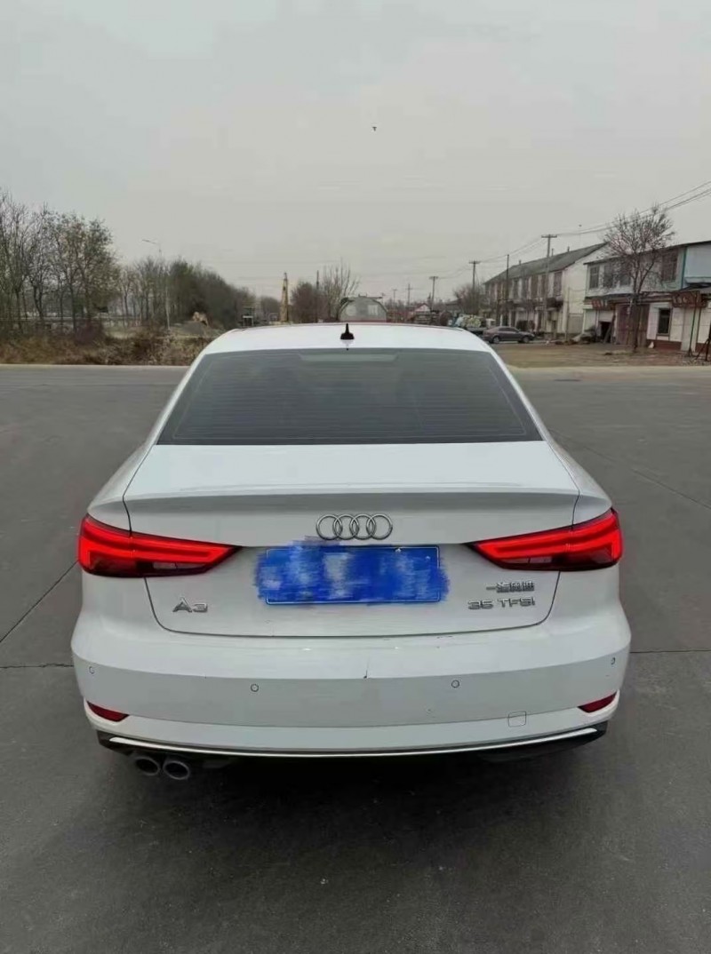 济宁21年奥迪A39