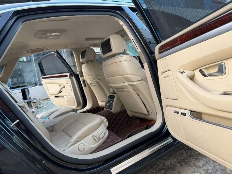 徐州09年奥迪A8L7