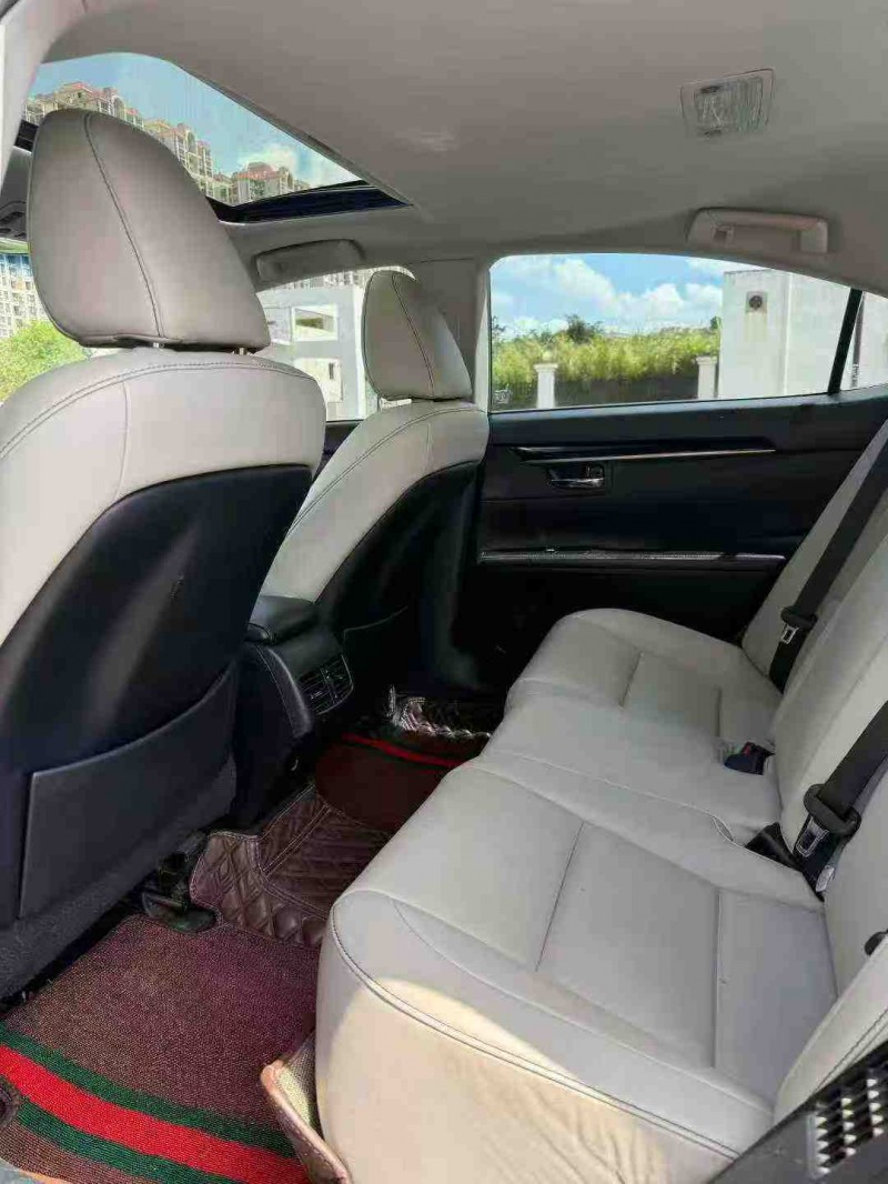 南宁13年雷克萨斯ES6