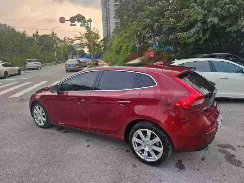 南宁18年沃尔沃V407