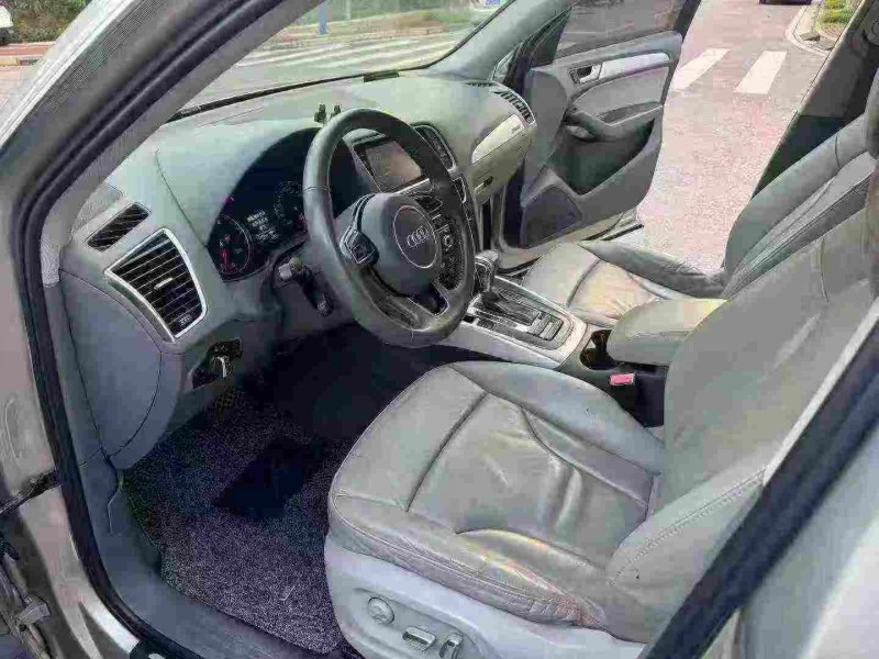 南宁14年奥迪Q54