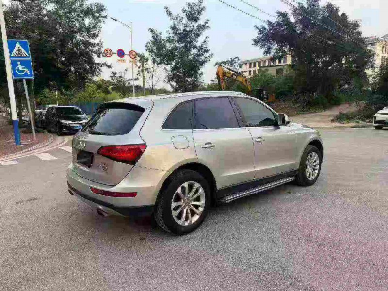 南宁14年奥迪Q57