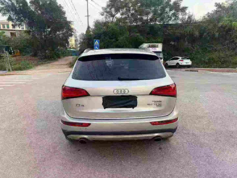 南宁14年奥迪Q59