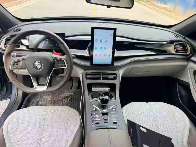 南宁24年比亚迪秦5