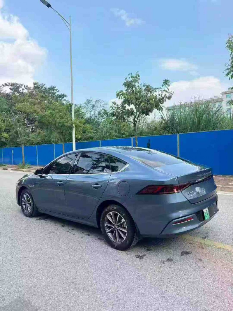 南宁24年比亚迪秦8