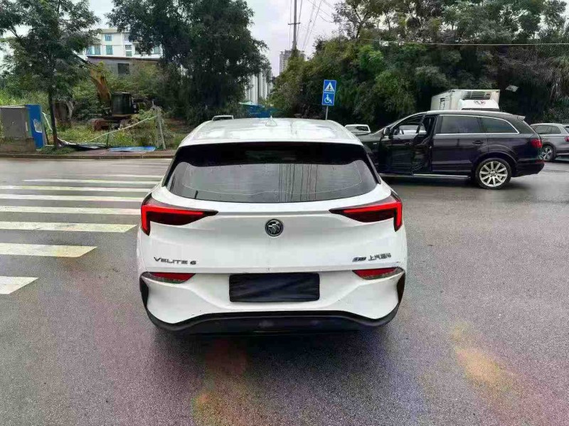 南宁23年别克微蓝9