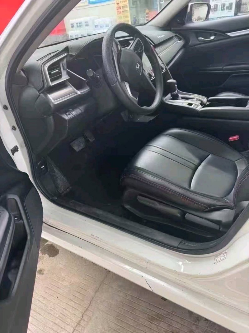 合肥19年本田思域4