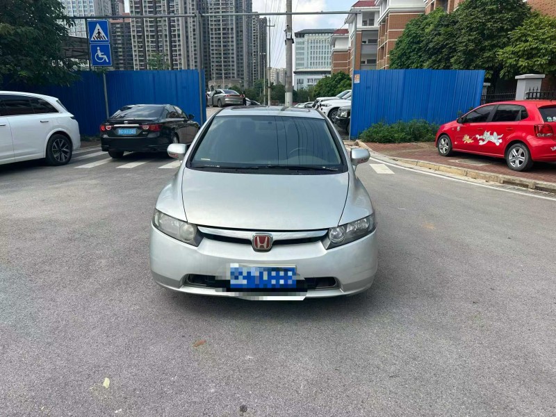 南宁07年本田思域1