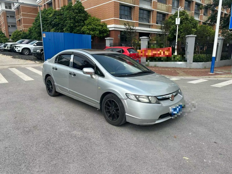 南宁07年本田思域2