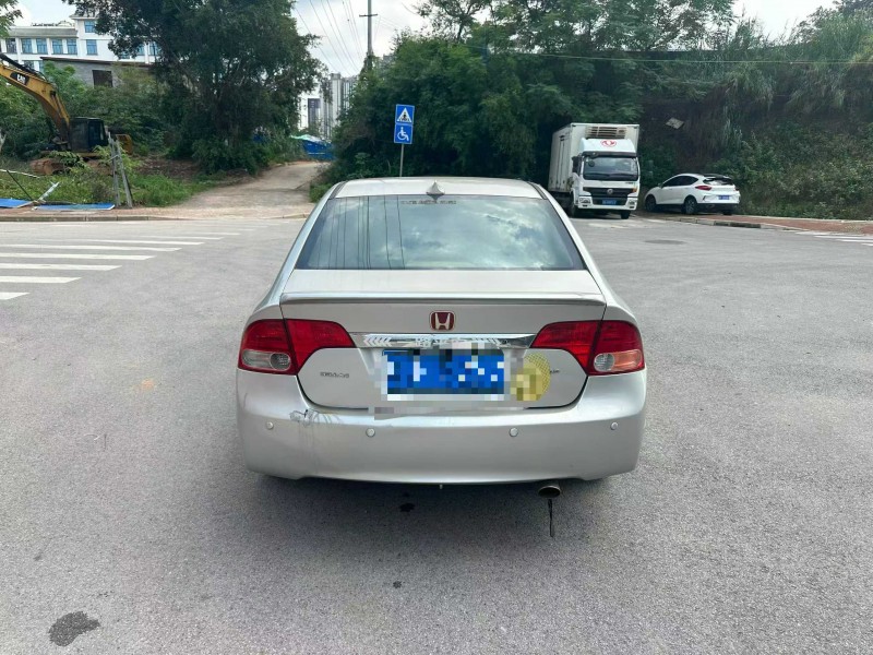 南宁07年本田思域9