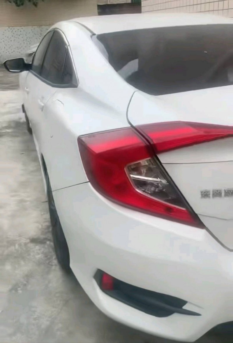 广州21年本田思域3