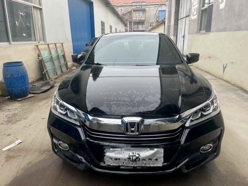 潍坊17年本田雅阁1