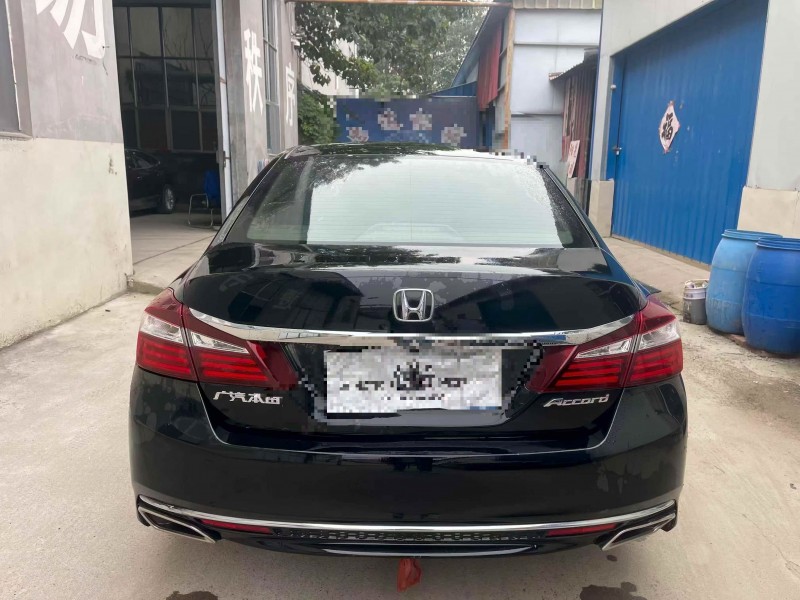 潍坊17年本田雅阁8