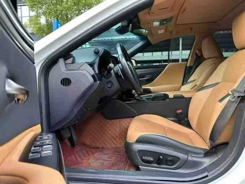 东莞22年雷克萨斯ES4