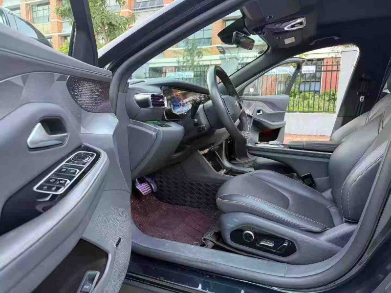 南宁23年极狐汽车阿尔法4