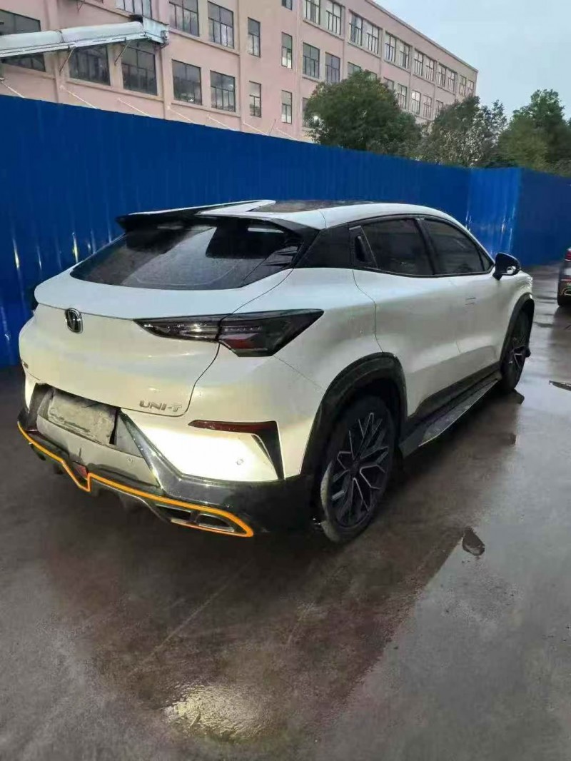 湖州22年长安汽车UNI8