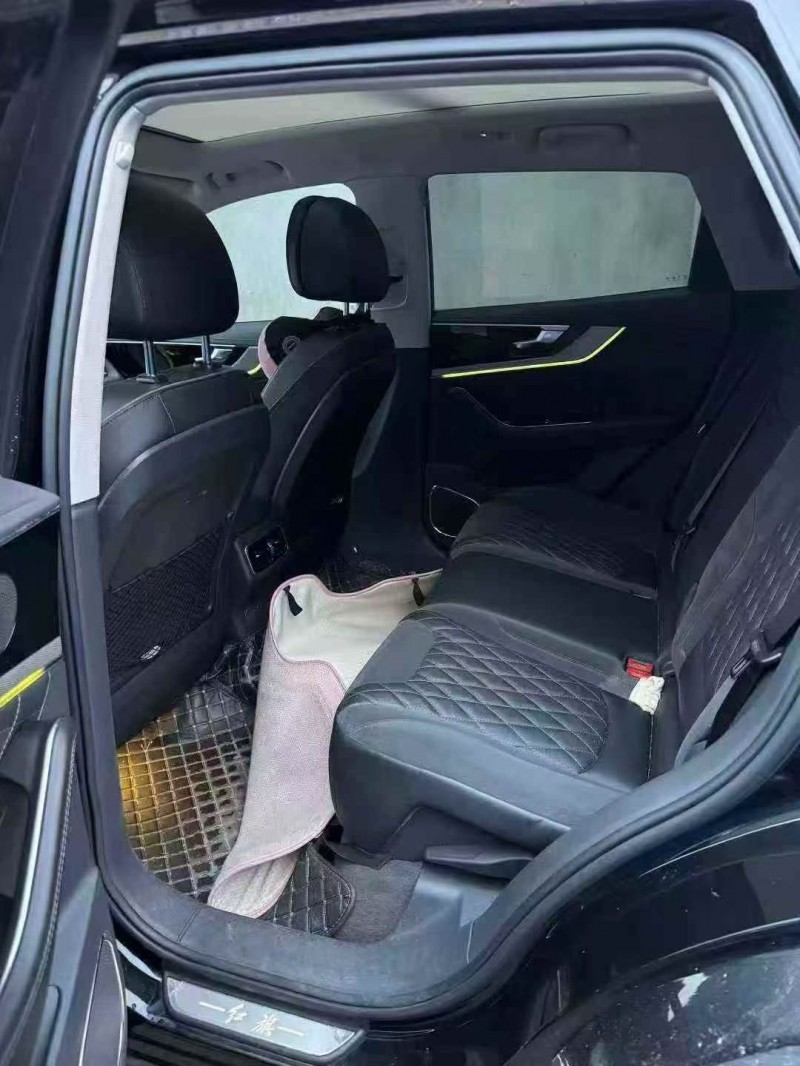 杭州21年红旗HS56