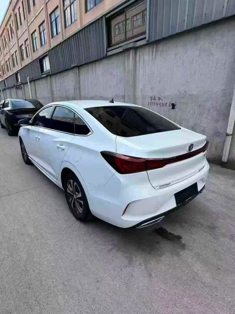 杭州24年长安汽车逸动8