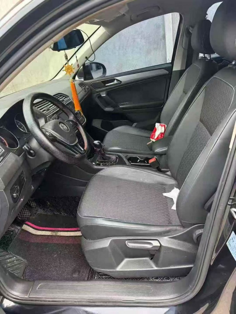 湖州19年大众途观4