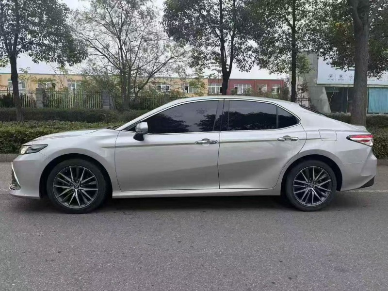 常德21年丰田凯美瑞7