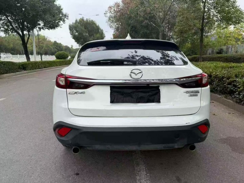 张家界17年马自达CX-48