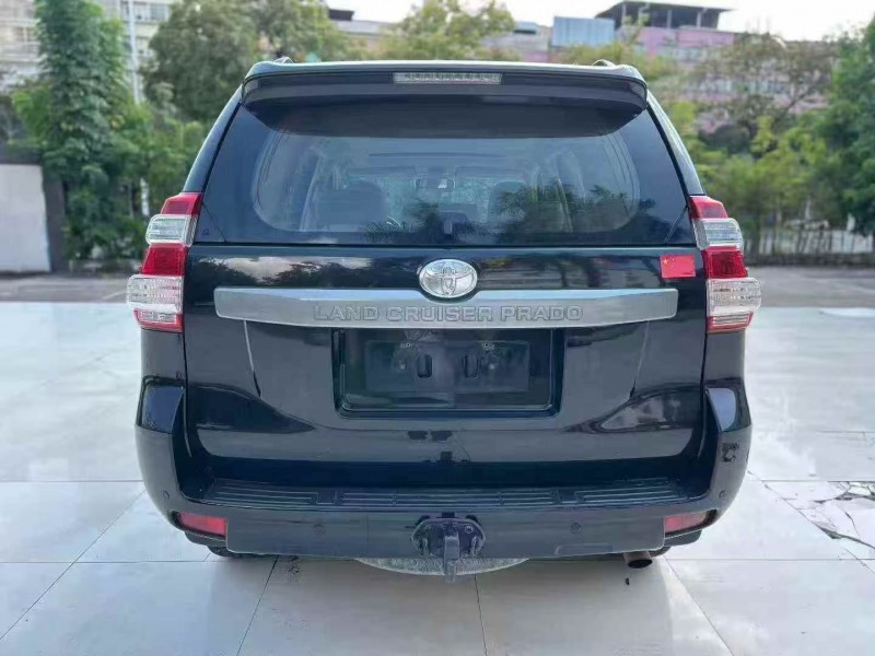 湛江14年丰田普拉多9