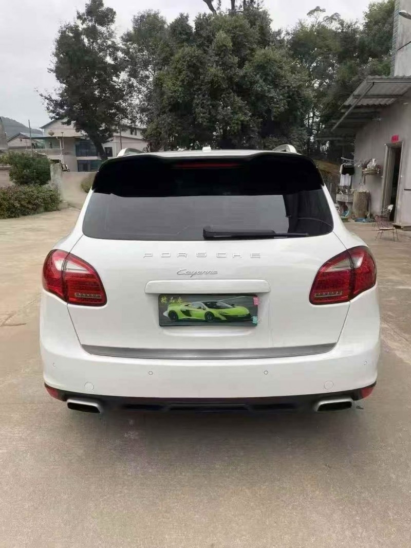 莆田15年保时捷卡宴9