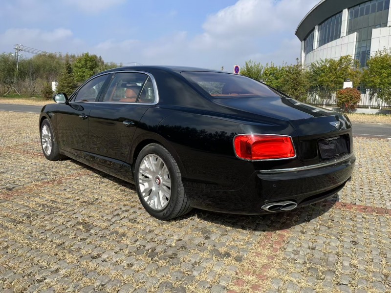 松原17年宾利飞驰7