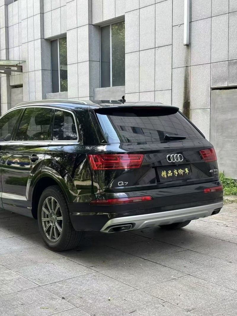 吉林17年奥迪Q78