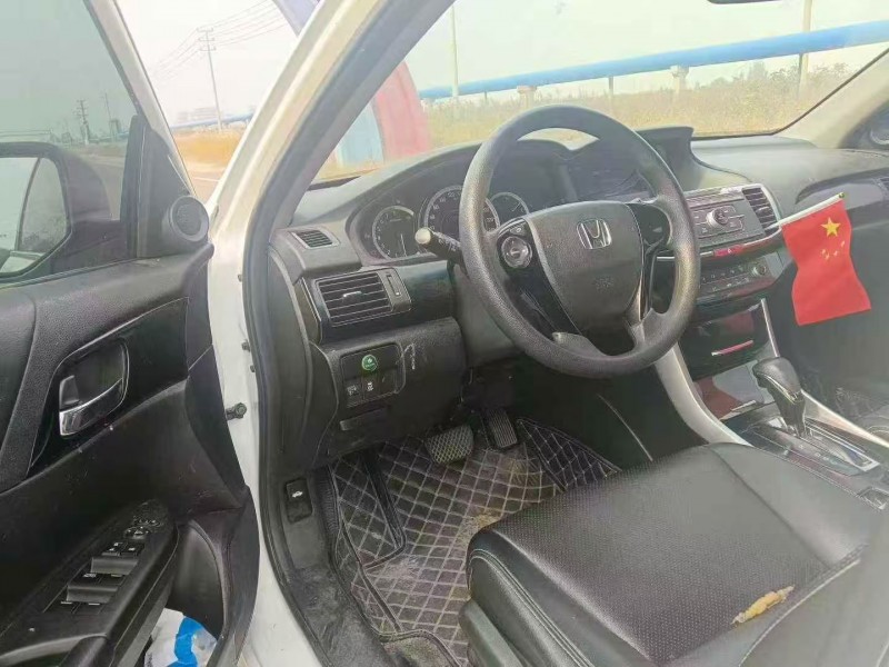 济南18年本田雅阁8