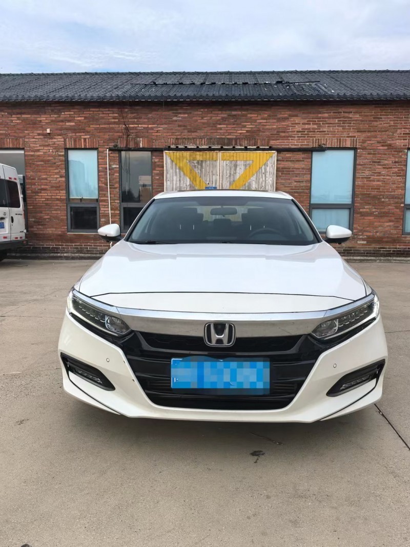 济南19年本田雅阁1