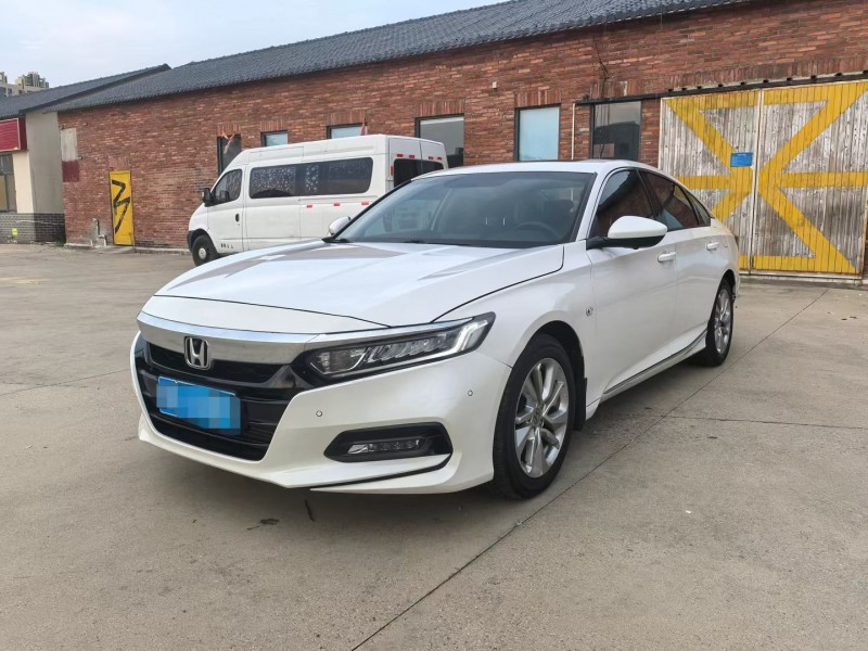 济南19年本田雅阁2