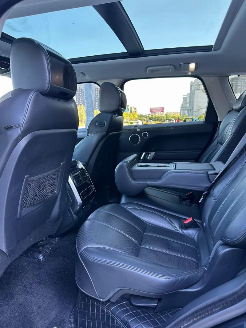 吉林16年路虎揽胜运动2