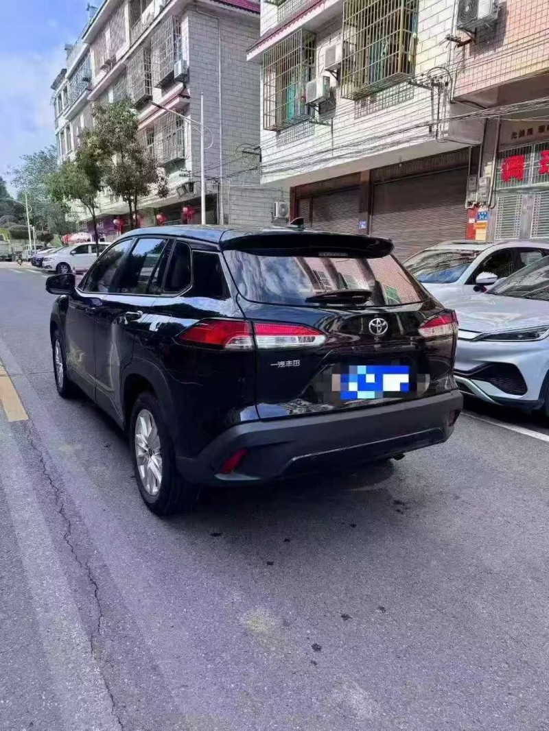 常德22年丰田锐放8