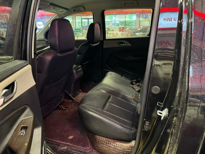 株洲22年江铃域虎4