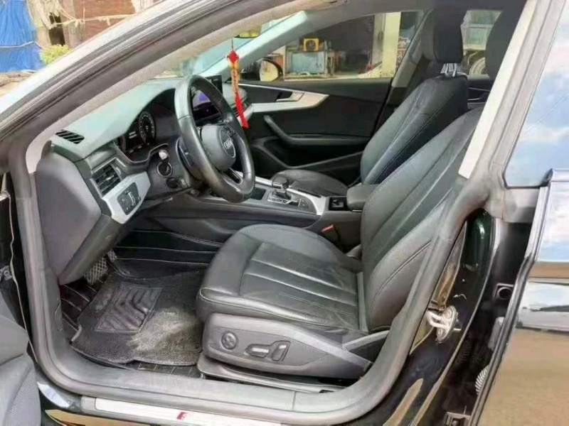 北海21年奥迪A56