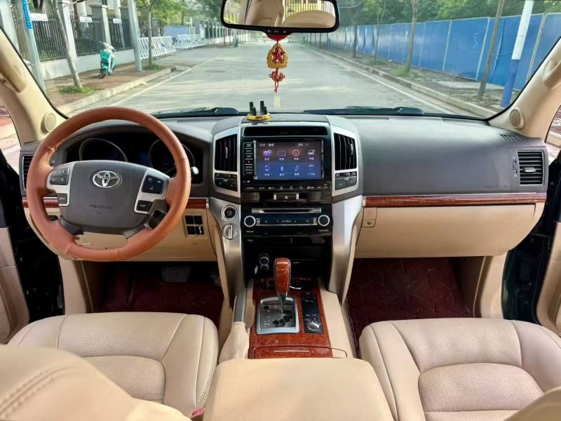 苏州13年丰田兰德酷路泽4