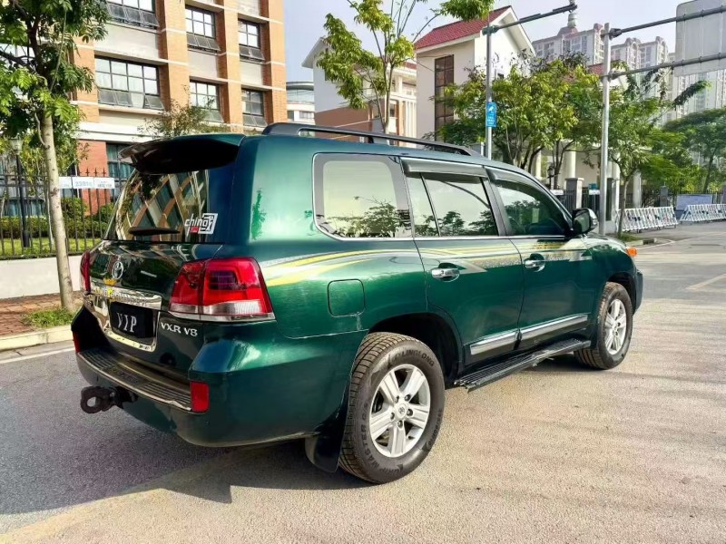 苏州13年丰田兰德酷路泽8