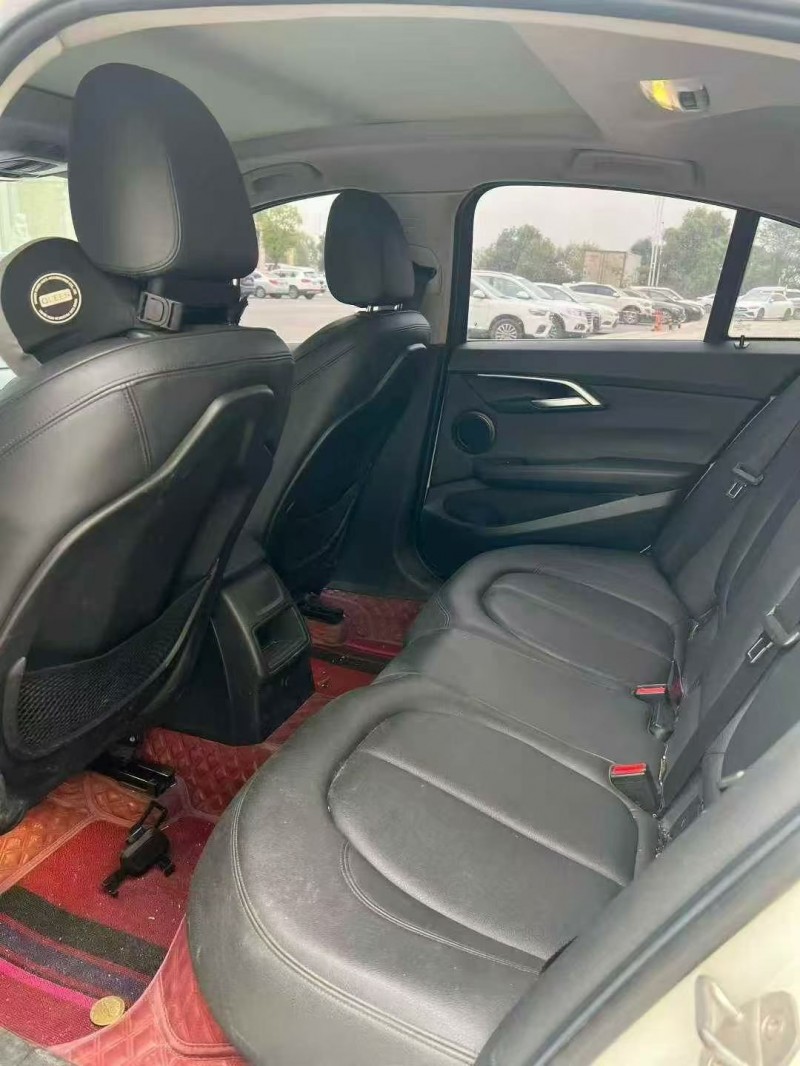 萍乡18年宝马1系3