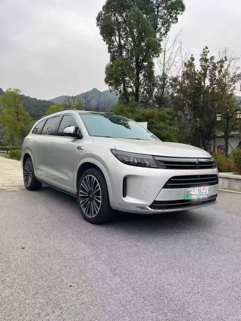 新余24年华为智选问界2