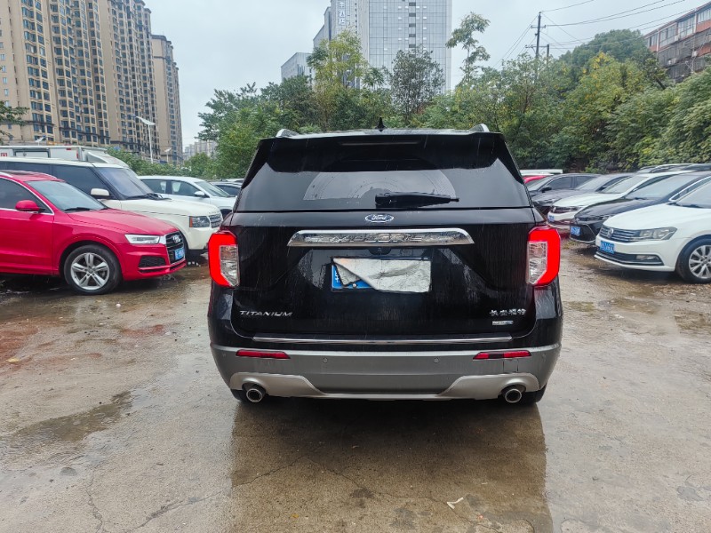 长沙22年福特探险者4