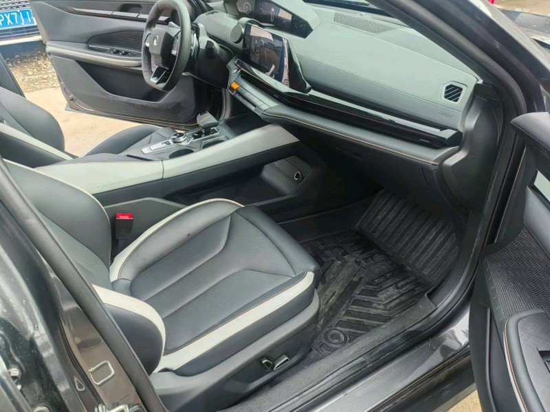 长沙23年长安汽车UNI4