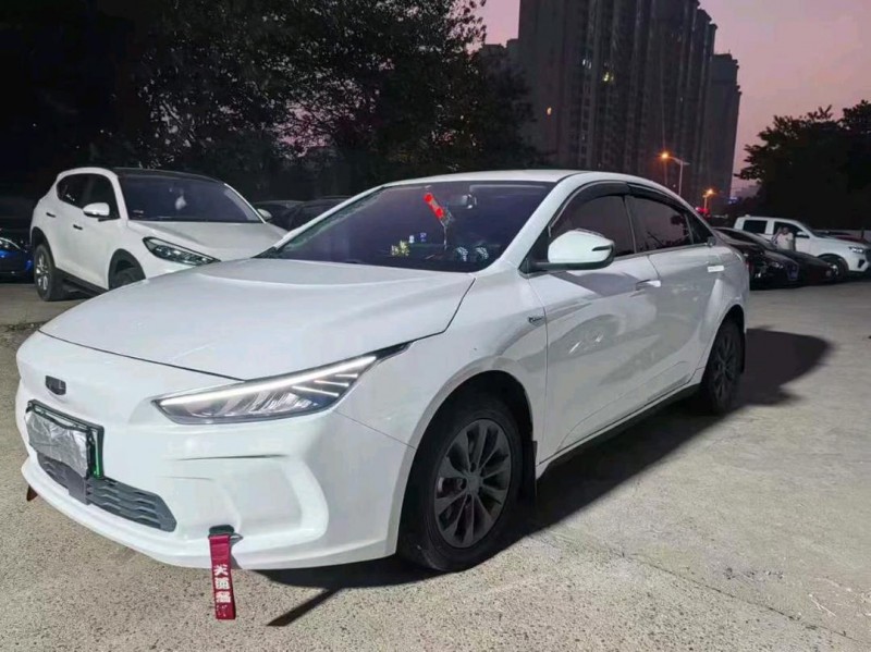 长沙23年吉利几何3